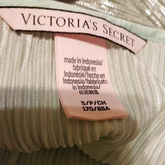 Victoria Secret Mint 2 pc Set - Picture 3 of 3